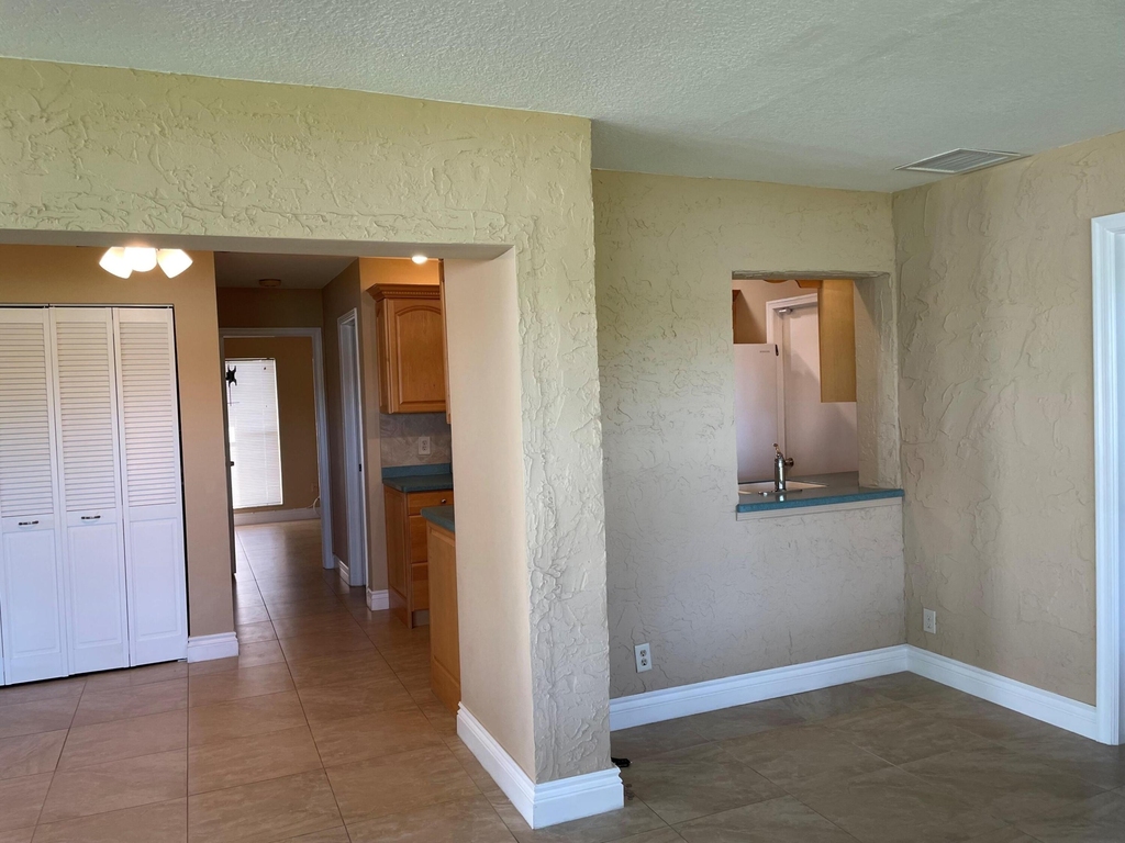 6347 Timberlakes Way - Photo 8