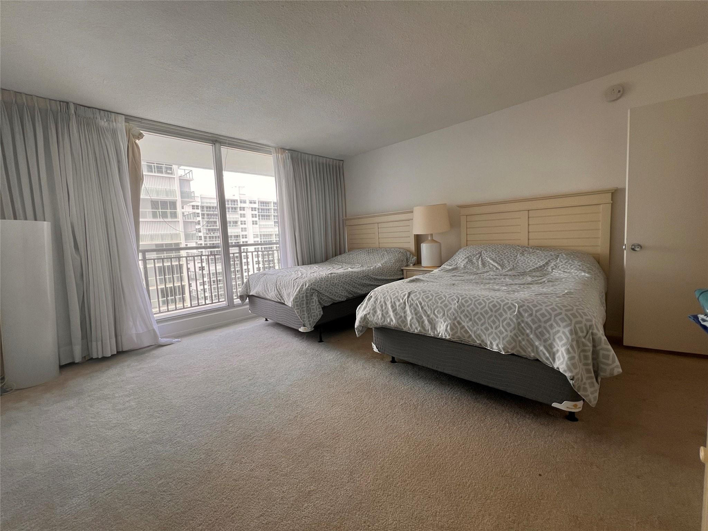 4280 Galt Ocean Drive - Photo 33