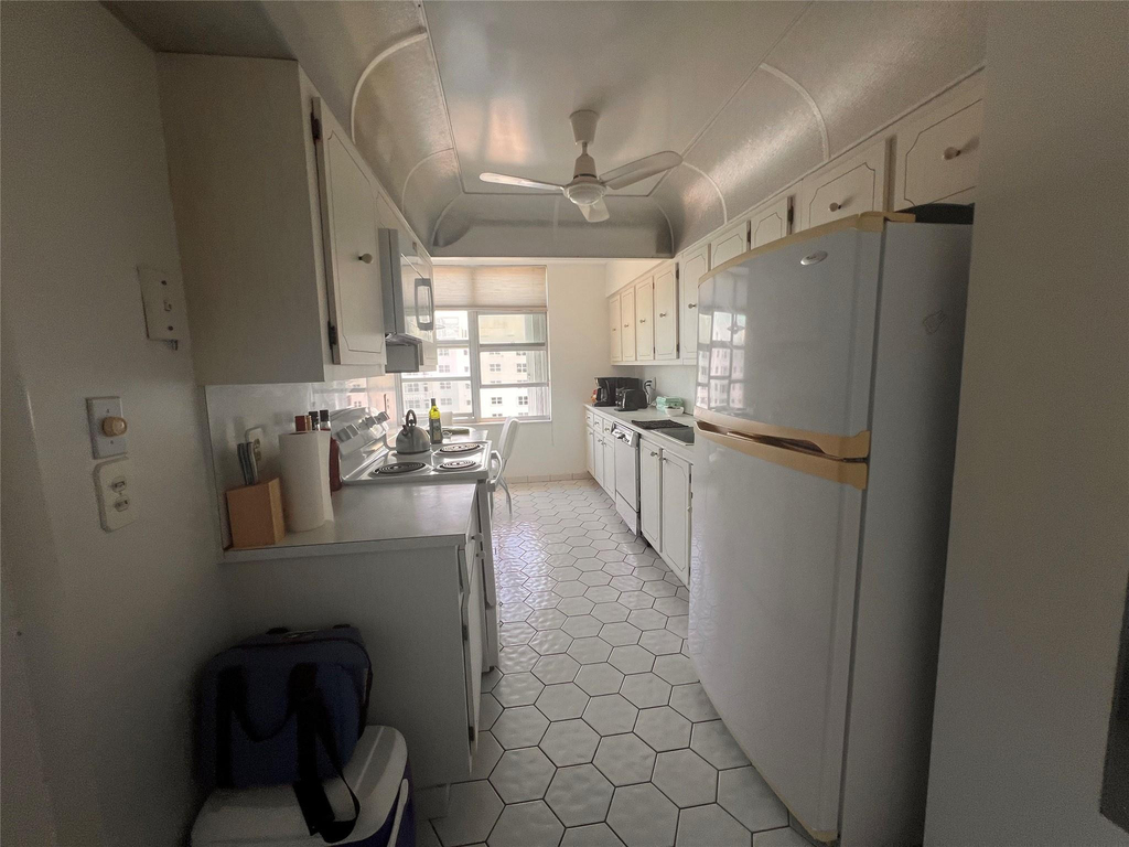 4280 Galt Ocean Drive - Photo 40