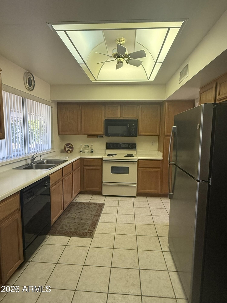 14518 W Heritage Drive - Photo 9