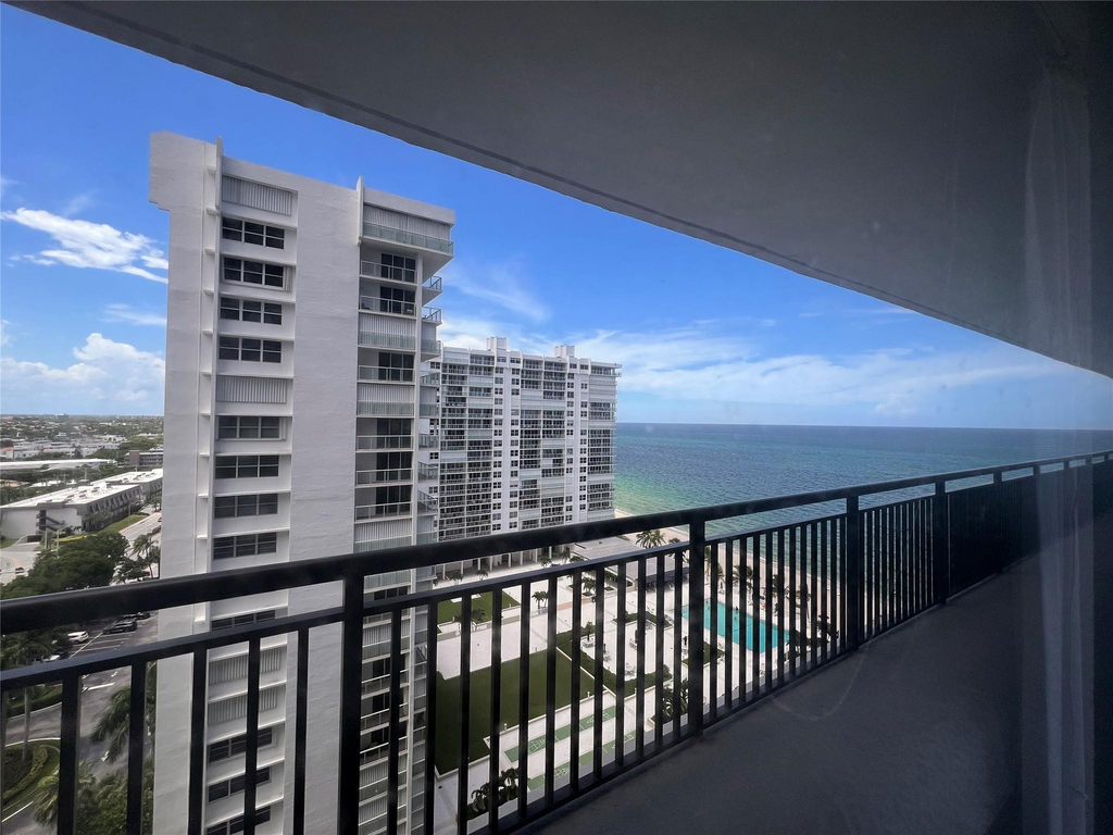 4280 Galt Ocean Drive - Photo 35