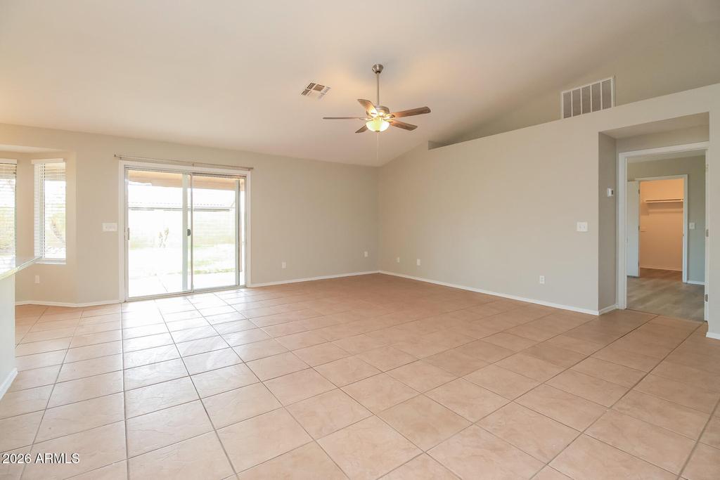 2326 E Devon Court - Photo 4
