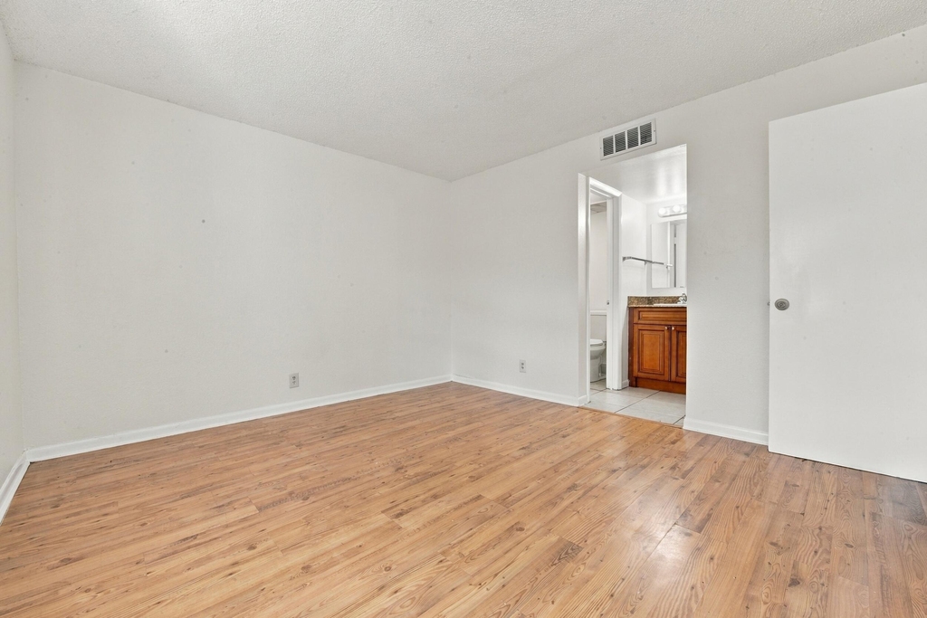 616 Nw 13th Street - Photo 16