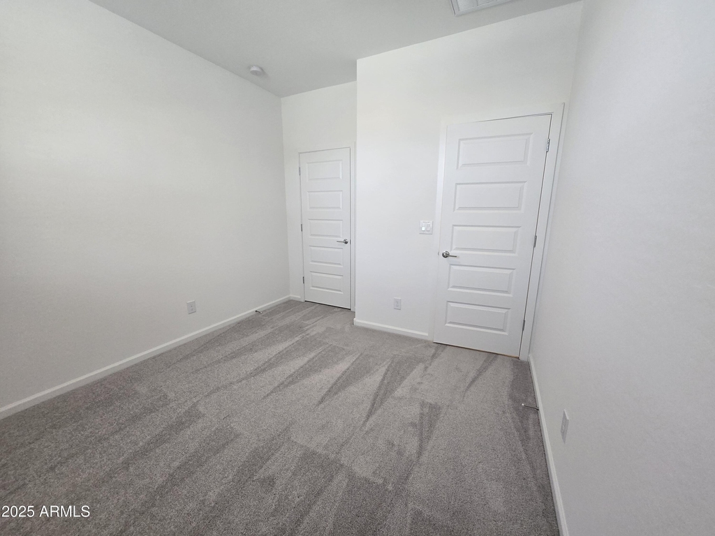 4720 E Amethyst Lane - Photo 3