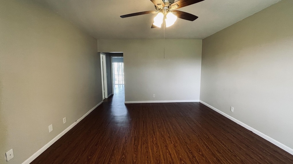 138 Salisbury F - Photo 3