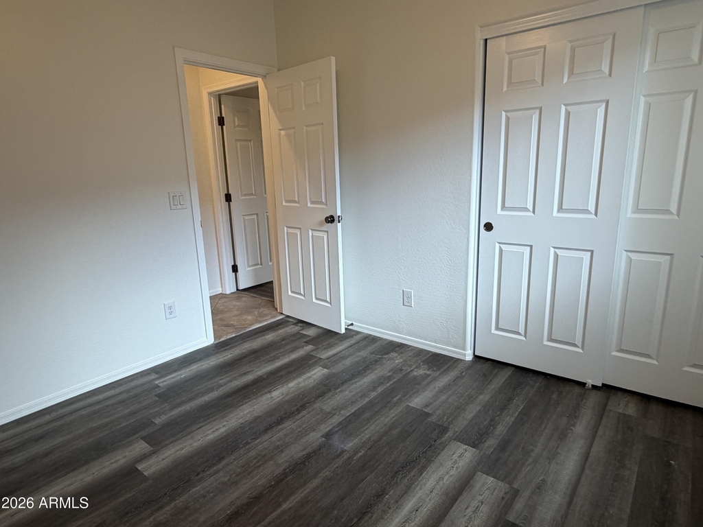8811 W Nicolet Avenue - Photo 5