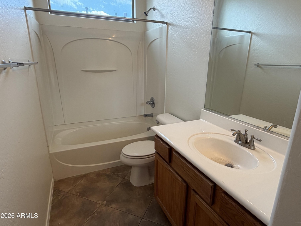 8811 W Nicolet Avenue - Photo 4