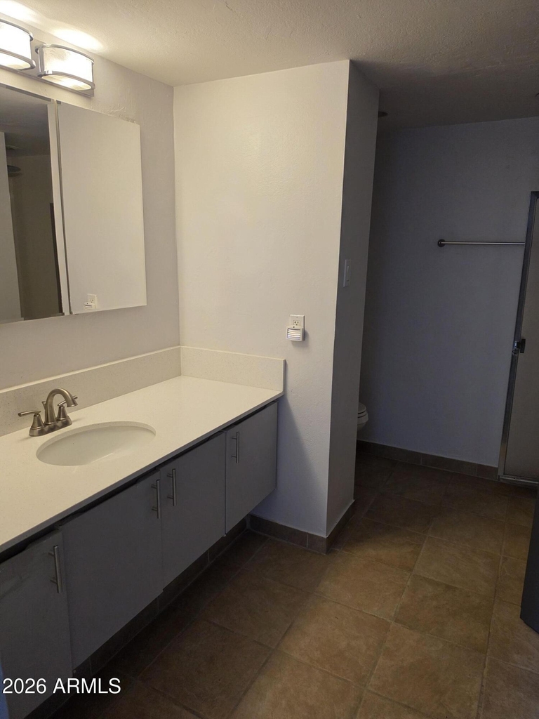 2323 N Central Avenue N - Photo 7