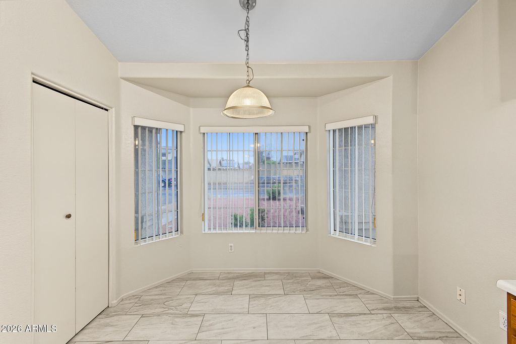 7529 W Sunnyside Drive - Photo 5