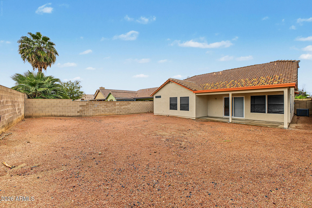 7529 W Sunnyside Drive - Photo 22
