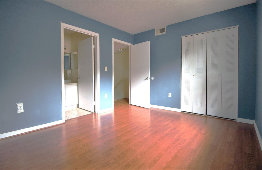 9477 Palm Circle N - Photo 5