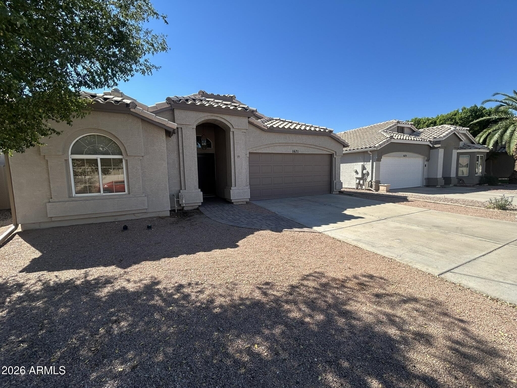 1671 W Princeton Avenue - Photo 2