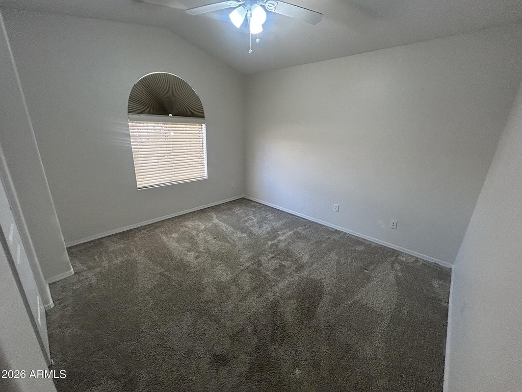 1671 W Princeton Avenue - Photo 15