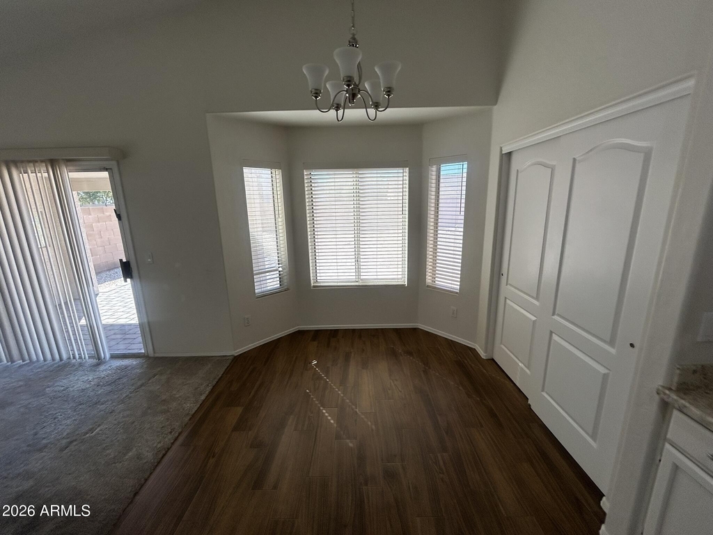 1671 W Princeton Avenue - Photo 9
