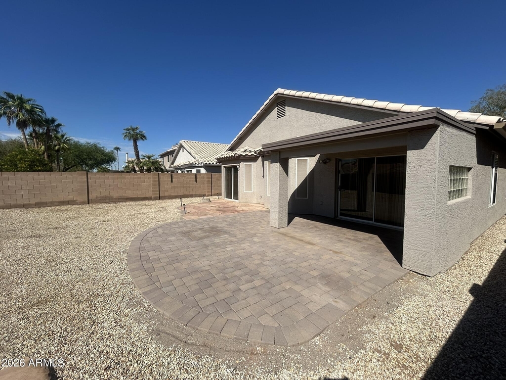 1671 W Princeton Avenue - Photo 27