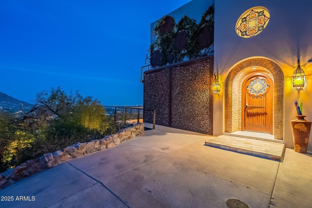 7044 N Hillside Drive - Photo 68