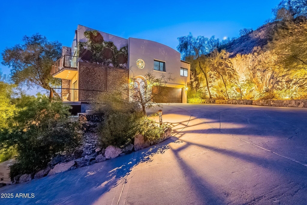 7044 N Hillside Drive - Photo 73