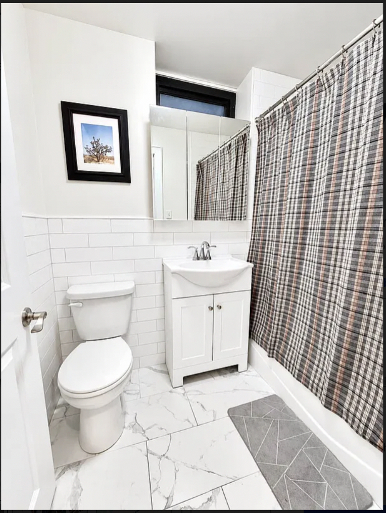West 92nd St and Bway - Photo 5