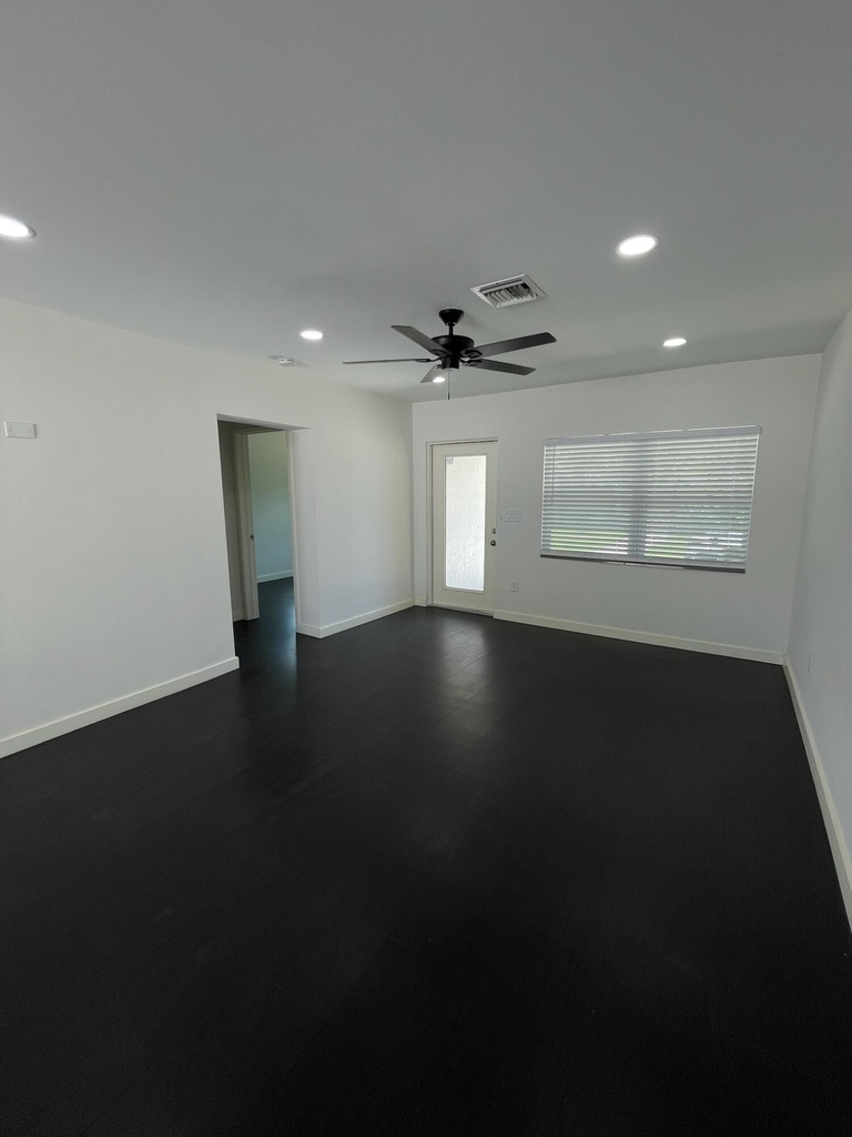 1564 Sw 28th Terrace - Photo 10