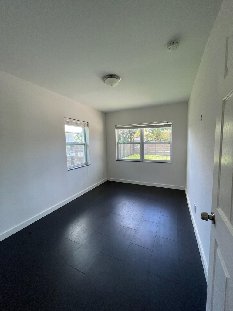 1564 Sw 28th Terrace - Photo 21