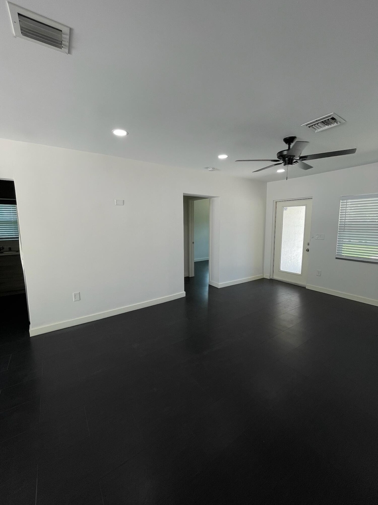 1564 Sw 28th Terrace - Photo 11