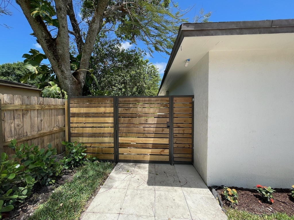 1564 Sw 28th Terrace - Photo 30