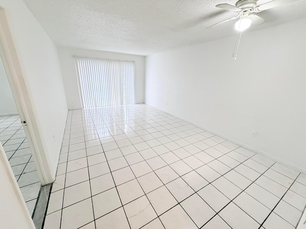 2800 Nw 56th Avenue - Photo 2
