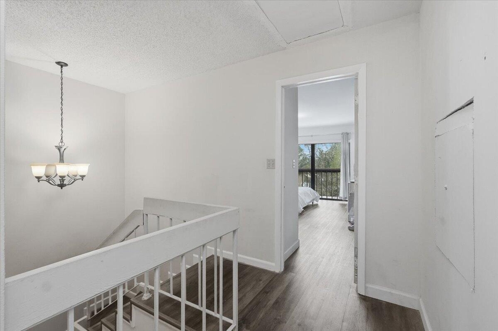 9240 Nw 14th Street - Photo 12