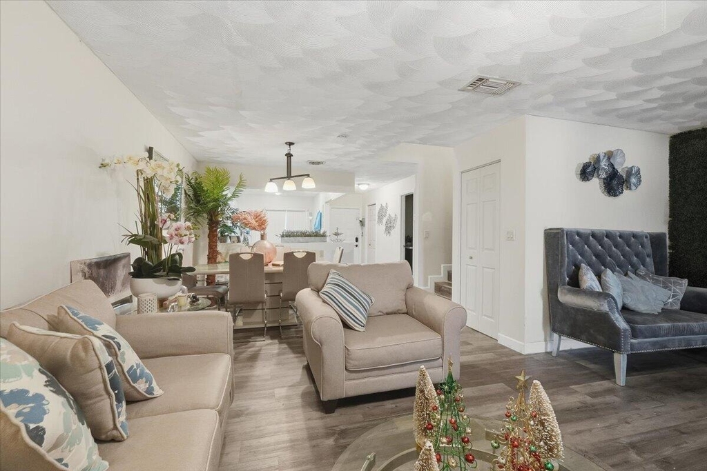 9240 Nw 14th Street - Photo 9
