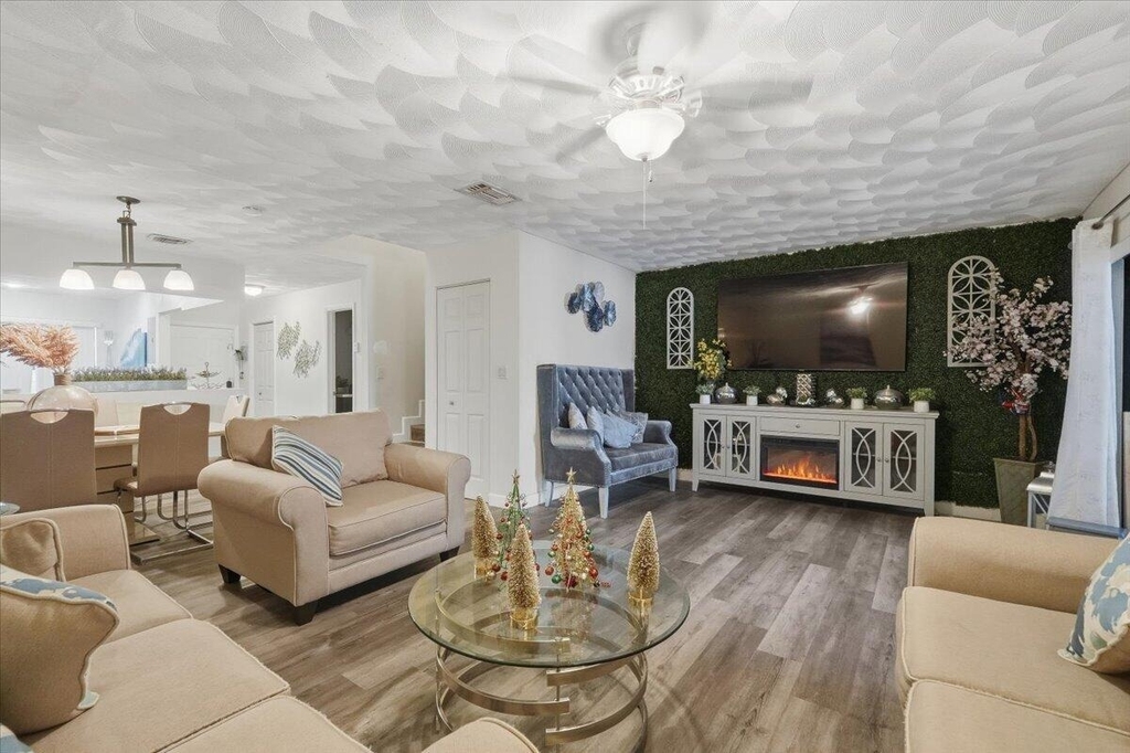 9240 Nw 14th Street - Photo 8