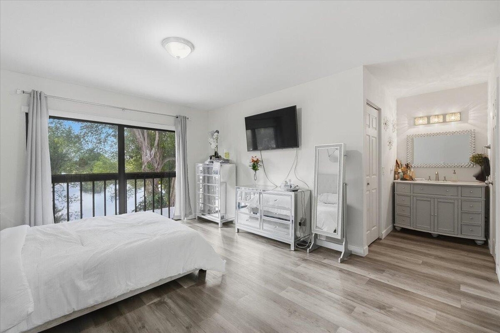 9240 Nw 14th Street - Photo 14