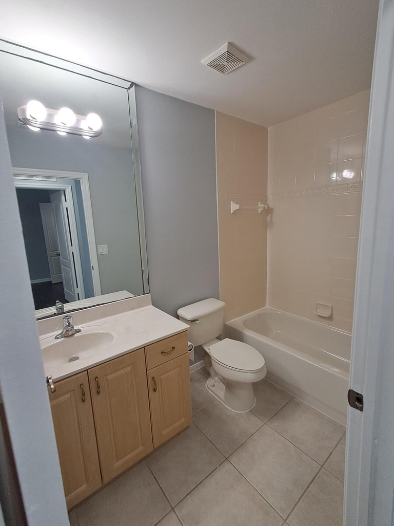 2155 Se Eatonville Drive - Photo 10