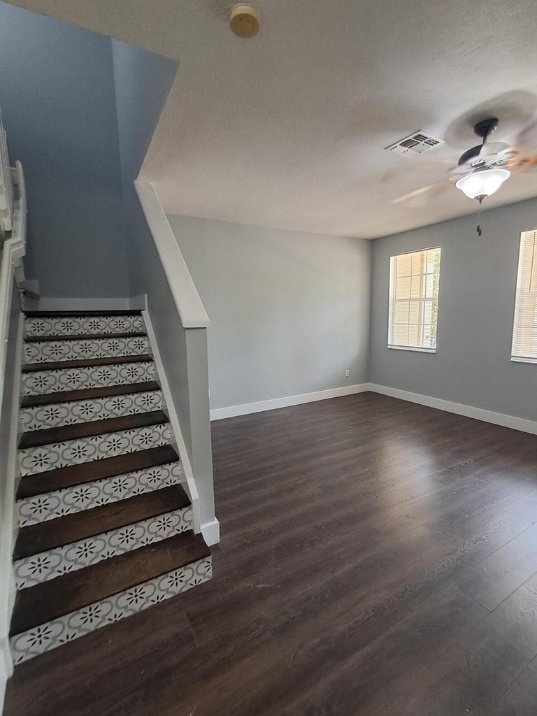 2155 Se Eatonville Drive - Photo 4
