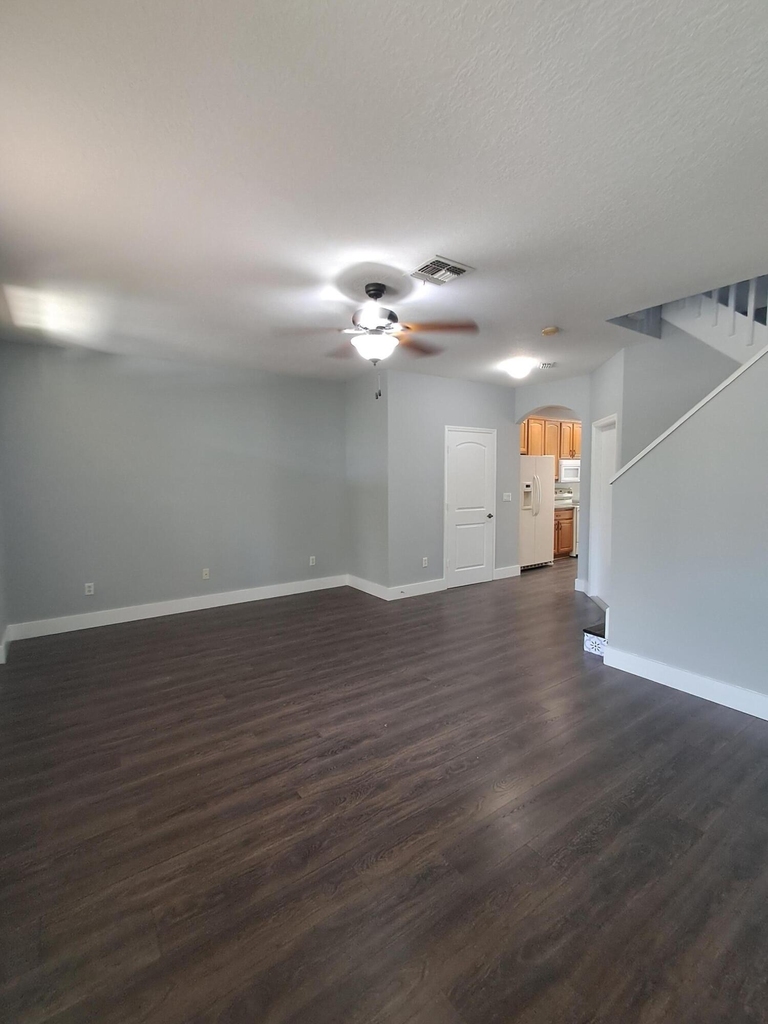 2155 Se Eatonville Drive - Photo 3