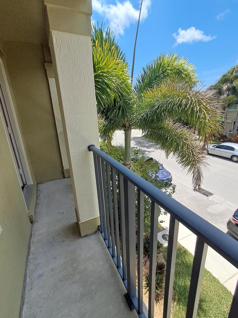 2155 Se Eatonville Drive - Photo 35