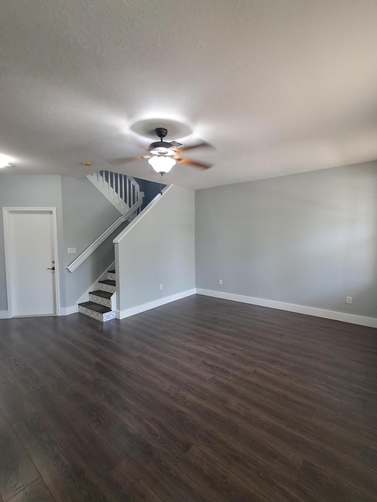 2155 Se Eatonville Drive - Photo 2