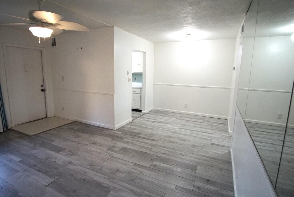 205 Ne 3rd Street - Photo 6