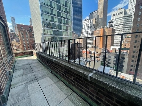 East 37th Street by Lexington Avenue - Photo 0