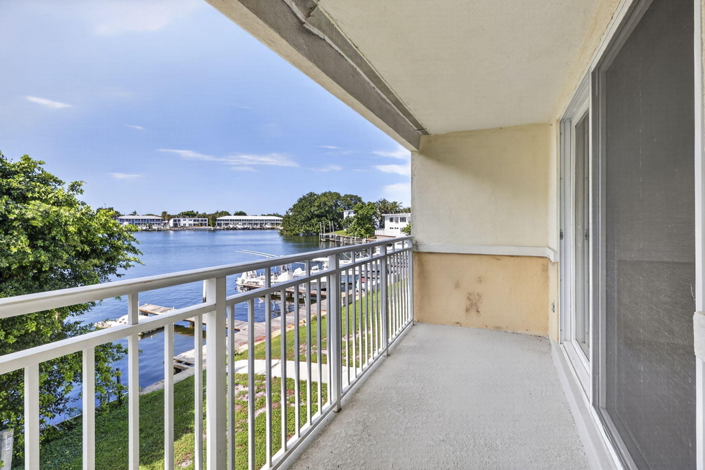 405 Southwind Drive - Photo 23