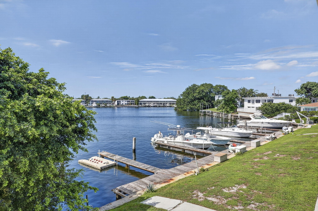 405 Southwind Drive - Photo 21