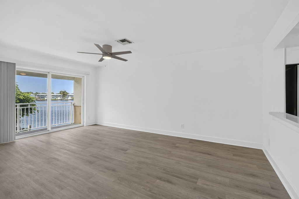 405 Southwind Drive - Photo 32