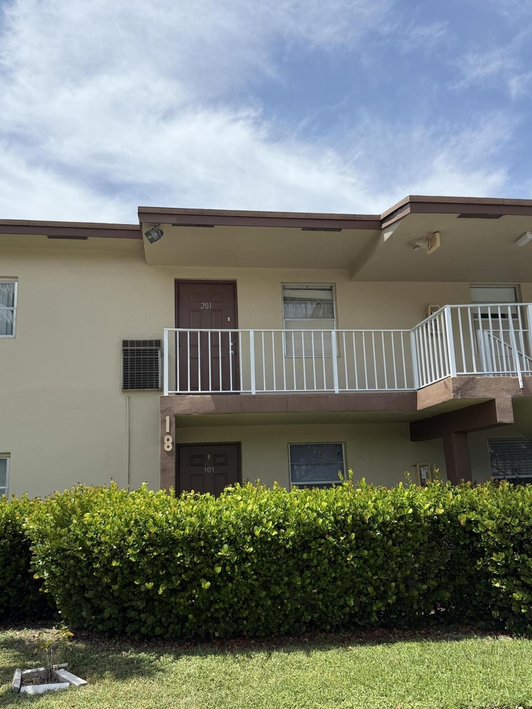 7405 W Atlantic Boulevard - Photo 2