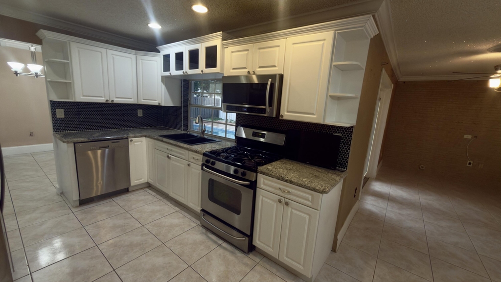 8391 Nw 21st Court - Photo 8