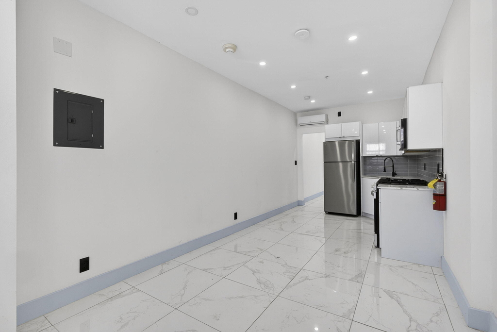 324 20th Street - Photo 7