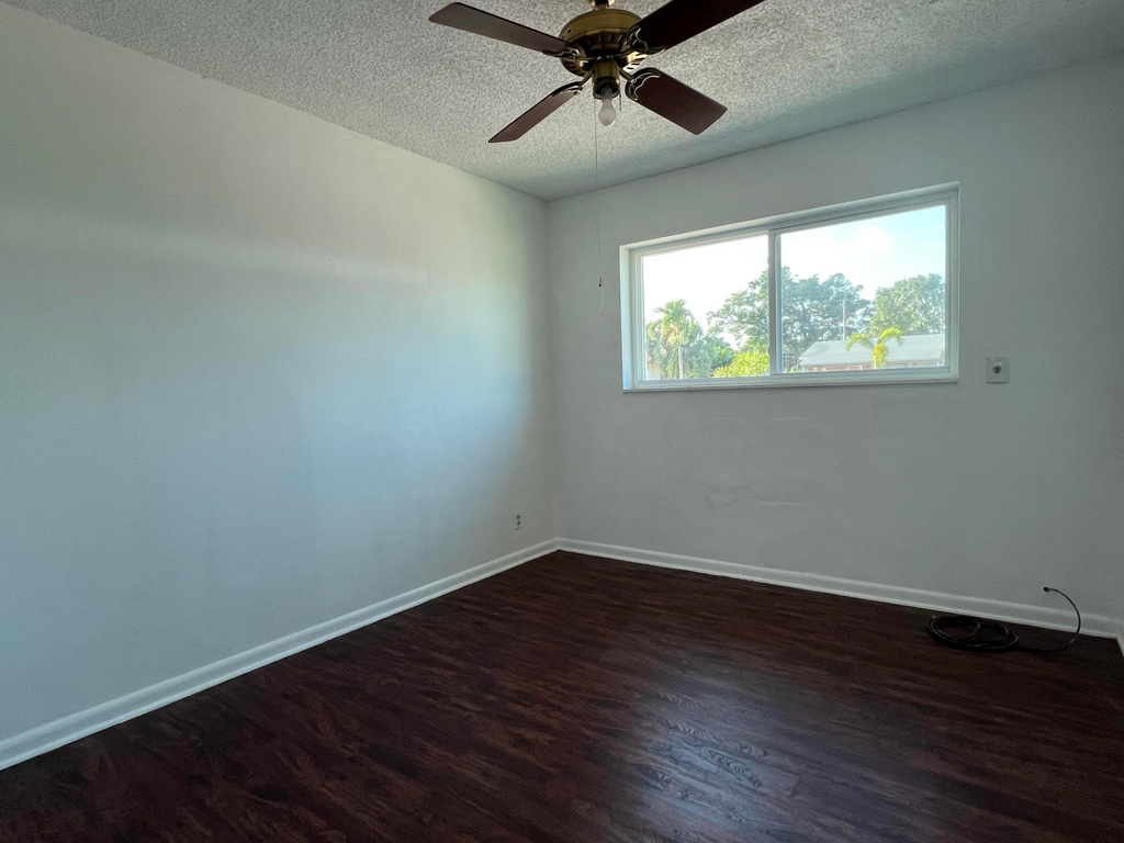 214 Sw 3rd Avenue - Photo 18