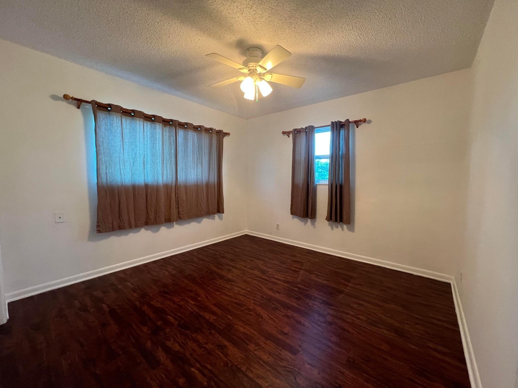214 Sw 3rd Avenue - Photo 16