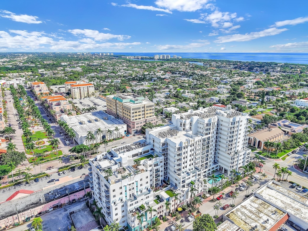 155 E Boca Raton Road - Photo 2