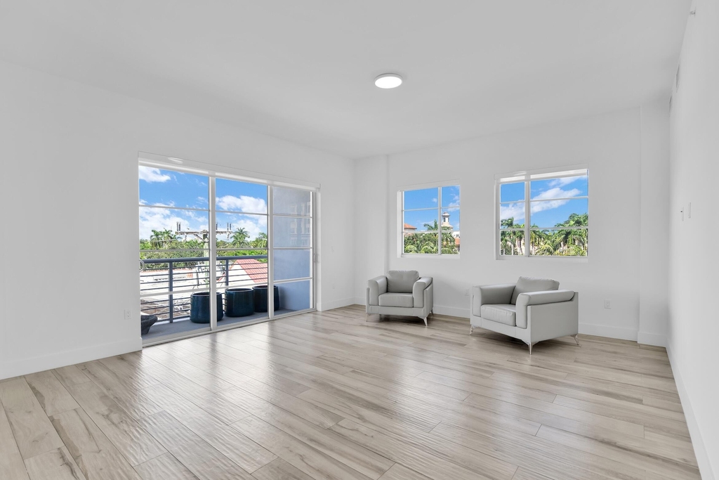 155 E Boca Raton Road - Photo 16