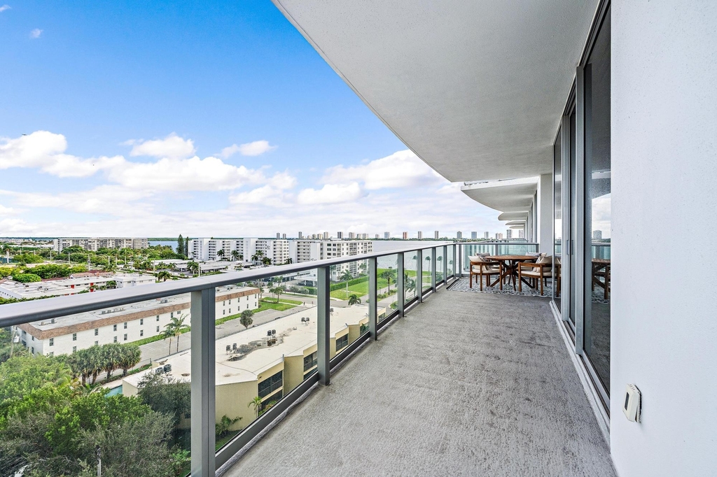 220 Lake Shore Drive - Photo 15