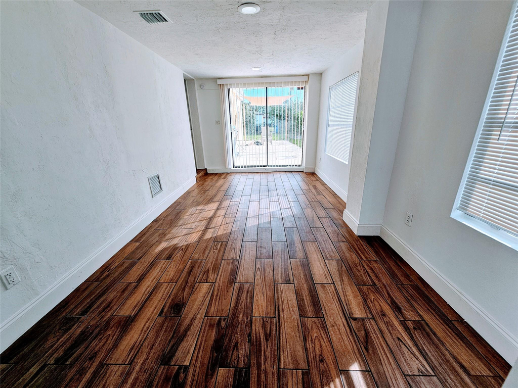 2040 Ne 174th Street - Photo 13